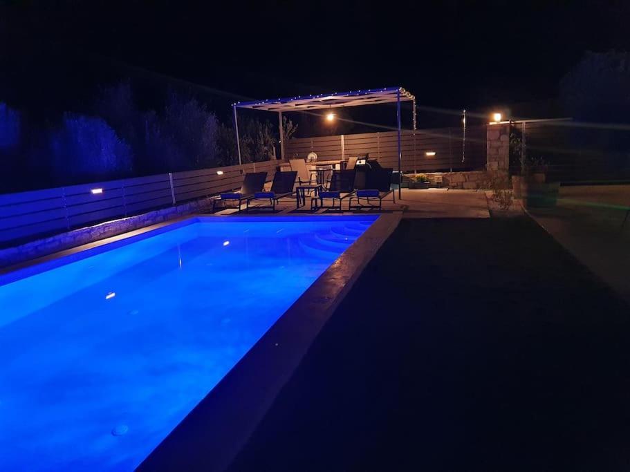 Villa Sheila With Private Pool Roumelí Extérieur photo