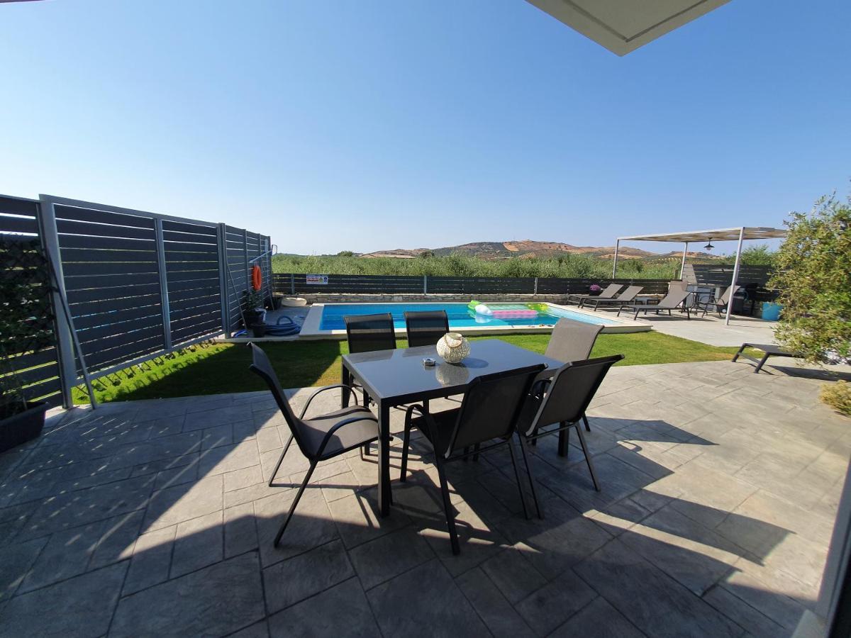 Villa Sheila With Private Pool Roumelí Extérieur photo