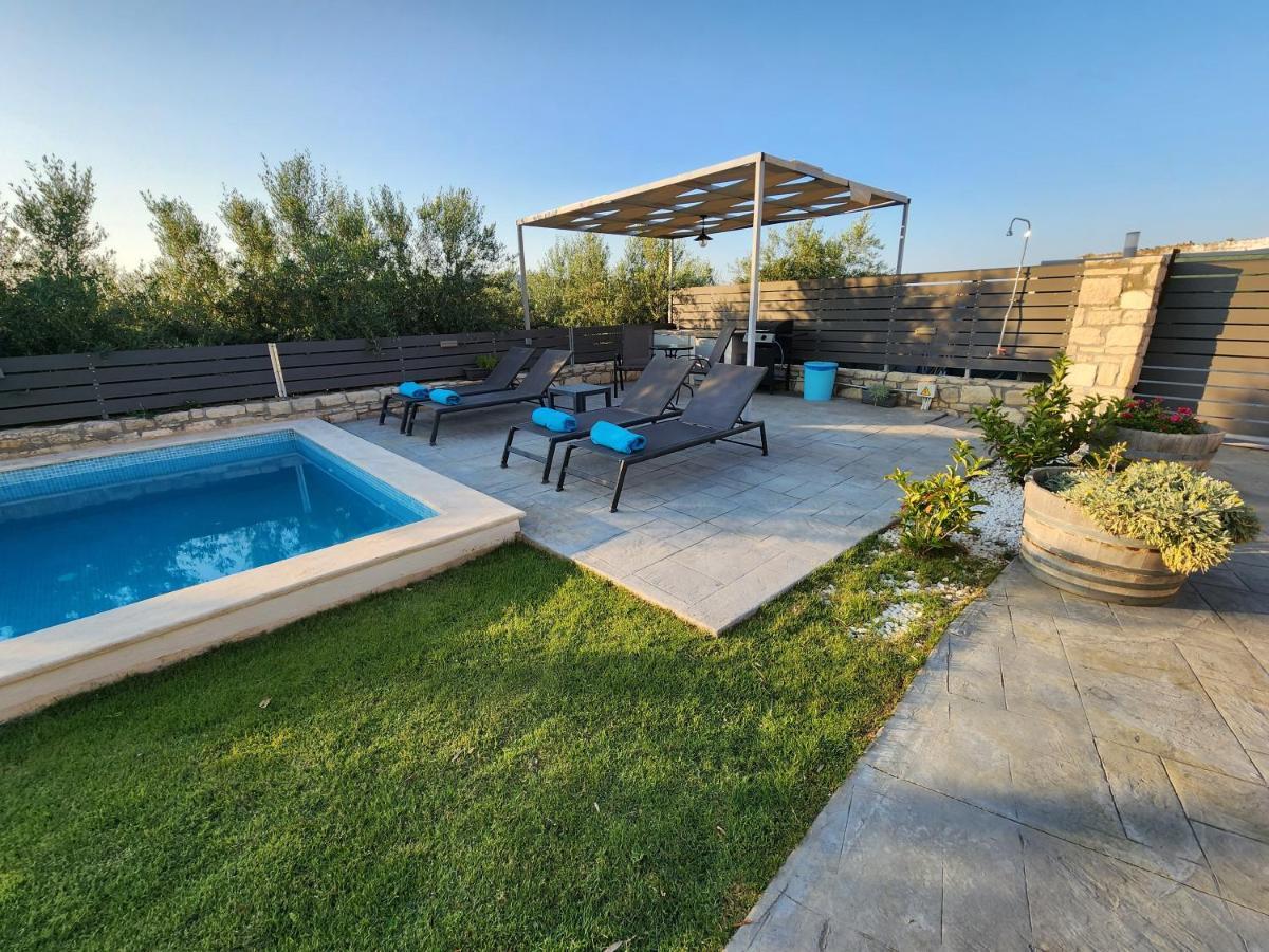 Villa Sheila With Private Pool Roumelí Extérieur photo